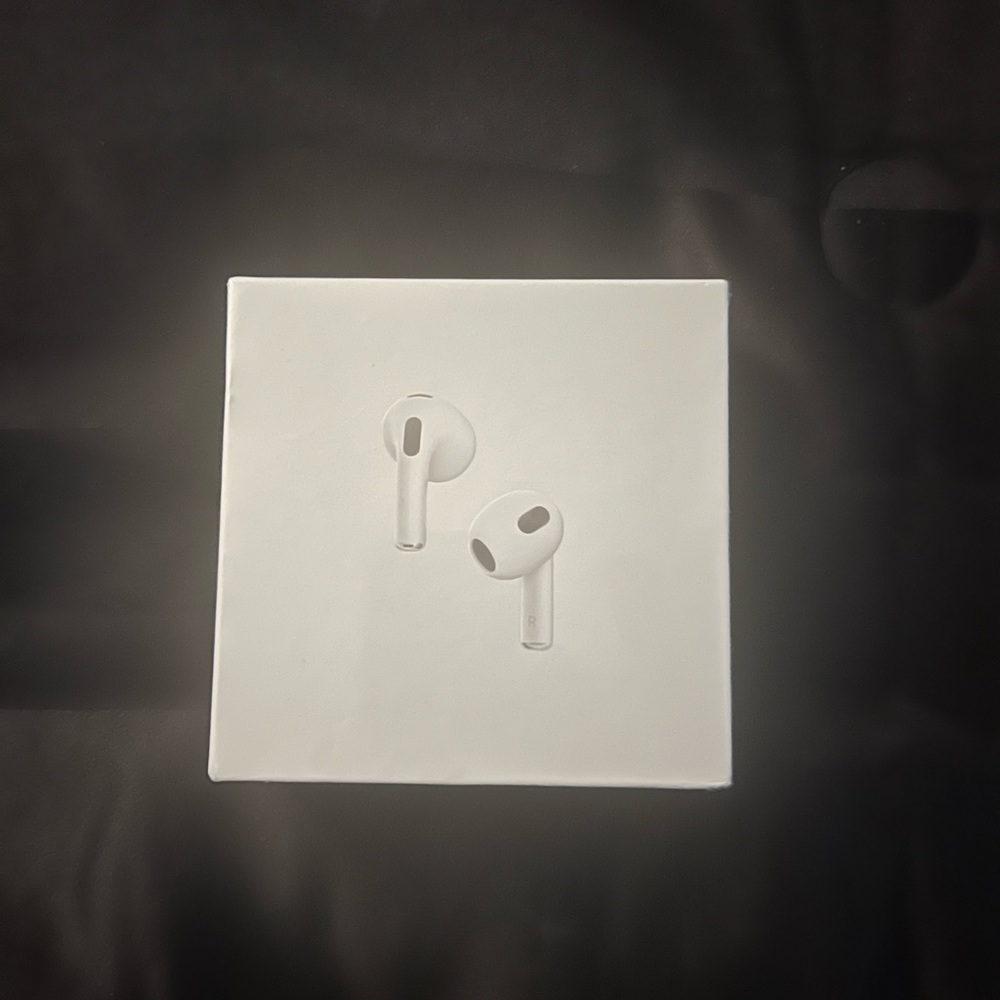 Apple White Earbud Headphones